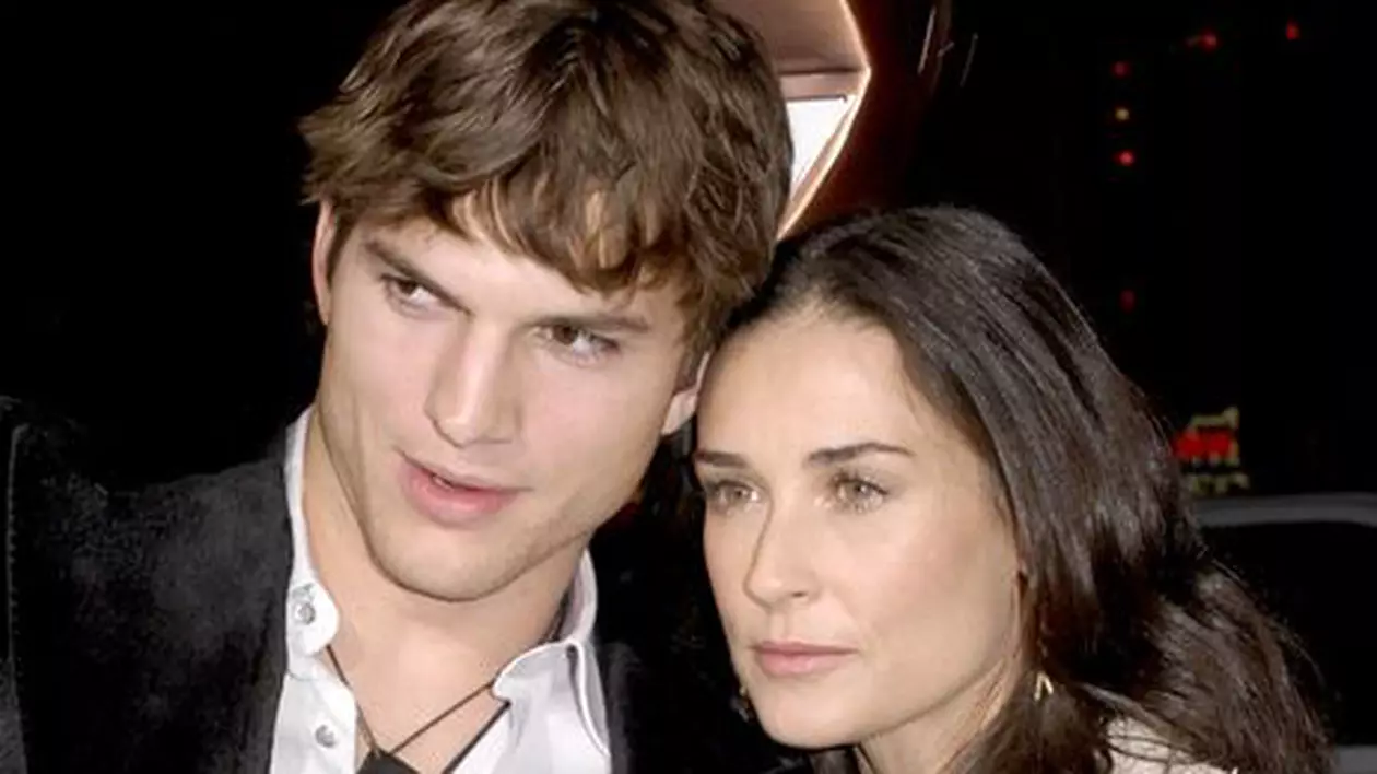 Asta ar fi BOMBA ANULUI! Ashton Kutcher s-a împăcat cu Demi Moore, tună presa internaţională