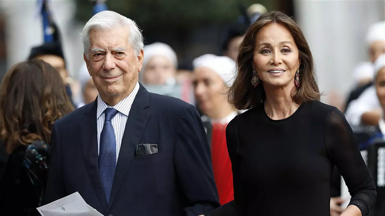 Scriitorul Mario Vargas Llosa s-a despărțit „definitiv” de Isabel Preysler, mama lui Enrique Iglesias