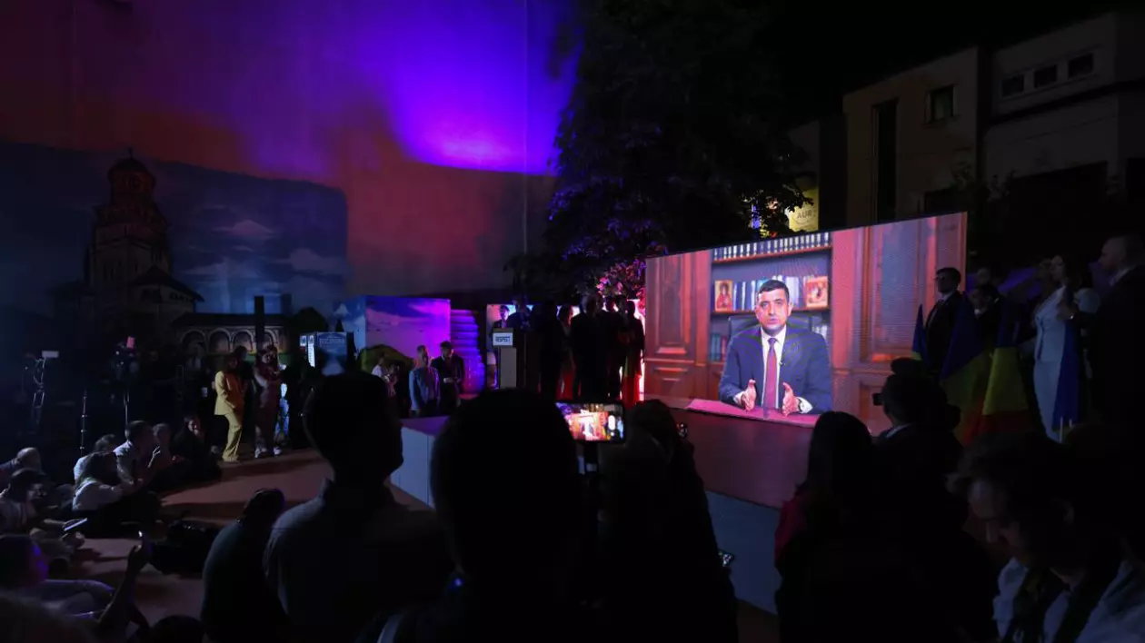 Videoclip George Simion, difuzat la sediul AUR după închiderea urnelor
